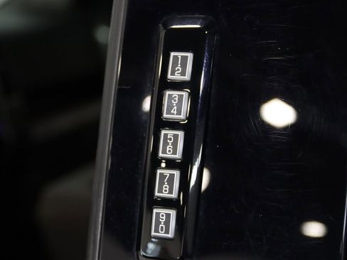 Used 2018 Ford F150 XLT image 17