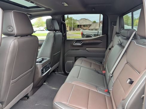 New 2026 GMC Sierra 1500 Denali w/ Denali Reserve Package AWD/4WD image 39