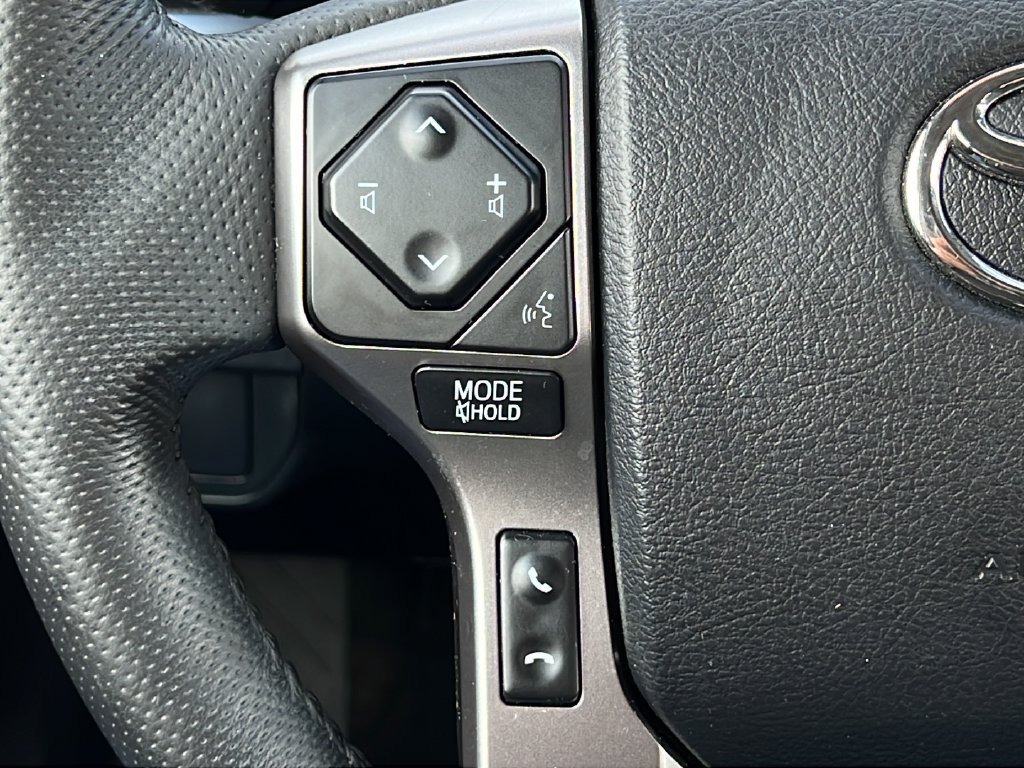 Used 2023 Toyota Tacoma SR5 RWD image 18