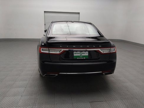 Used 2017 Lincoln Continental Select image 6