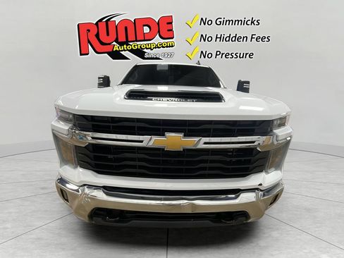 Used 2025 Chevrolet Silverado 2500 LT AWD/4WD image 9