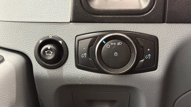 Used 2018 Ford Transit 250 148 Low Roof RWD image 28