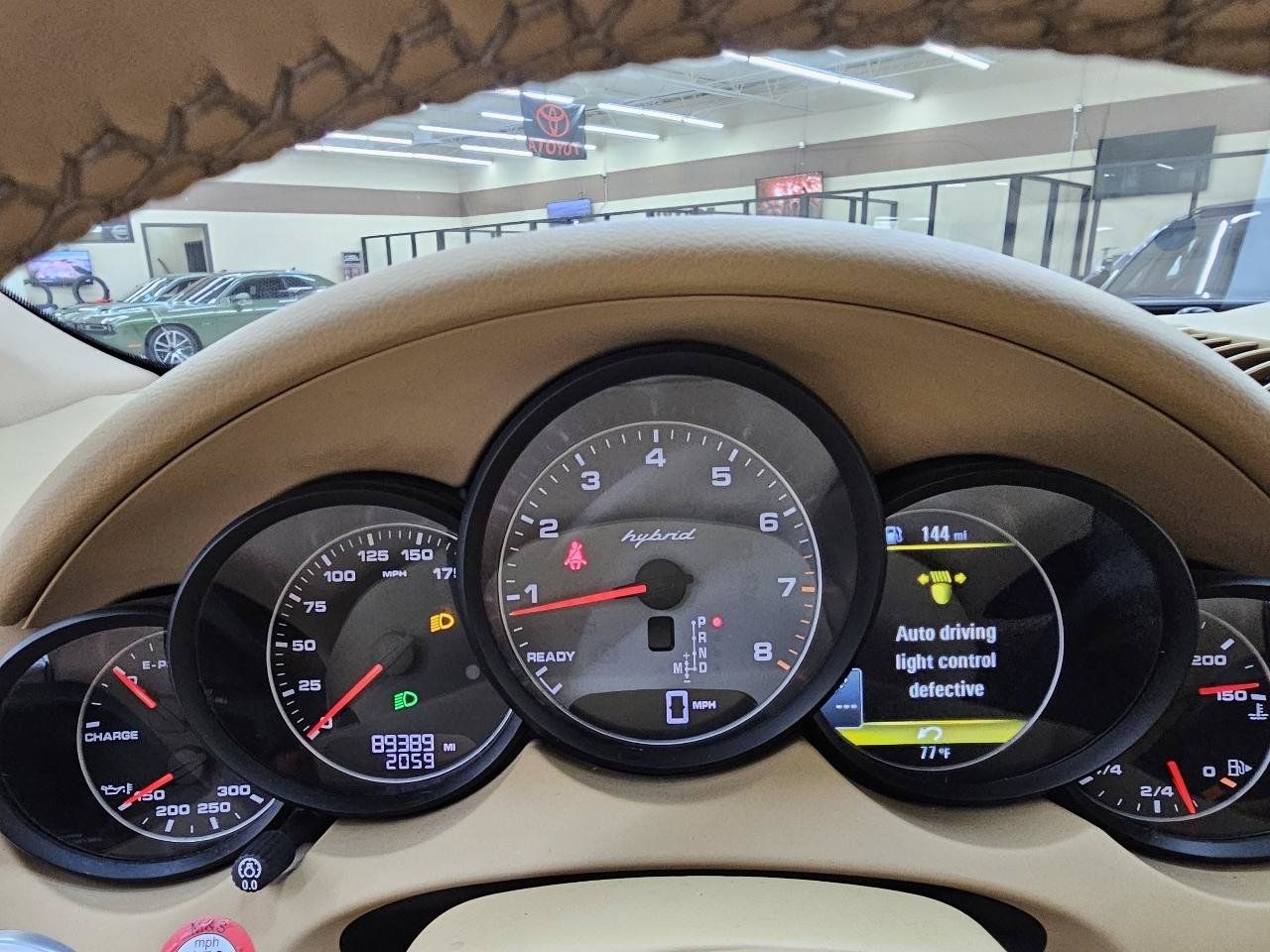 Used 2014 Porsche Cayenne S w/ Comfort Plus Package AWD/4WD image 31