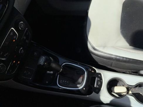 Used 2018 Jeep Compass Limited w/ Navigation Group image 11