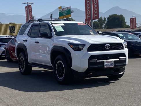 Certified 2025 Toyota 4Runner TRD Off-Road Premium AWD/4WD image 45