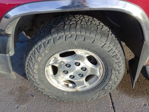 Used 2004 Chevrolet Tahoe LS w/ Preferred Equipment Group image 11