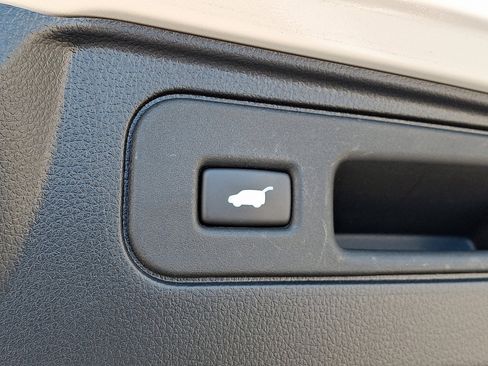 Used 2023 Honda Passport EX-L image 32