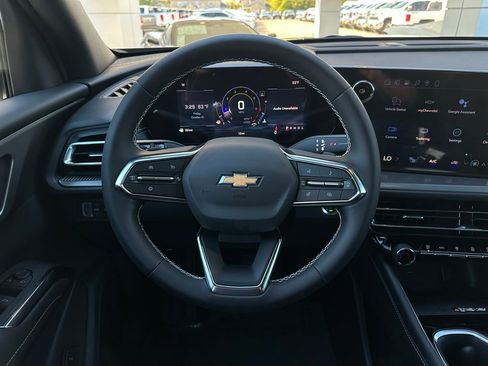 New 2026 Chevrolet Traverse LT image 19