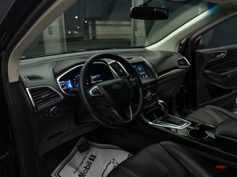 Used 2018 Ford Edge Titanium image 20
