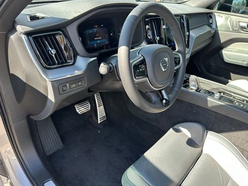 Used 2022 Volvo XC60 T8 R-Design w/ Advanced Package image 24