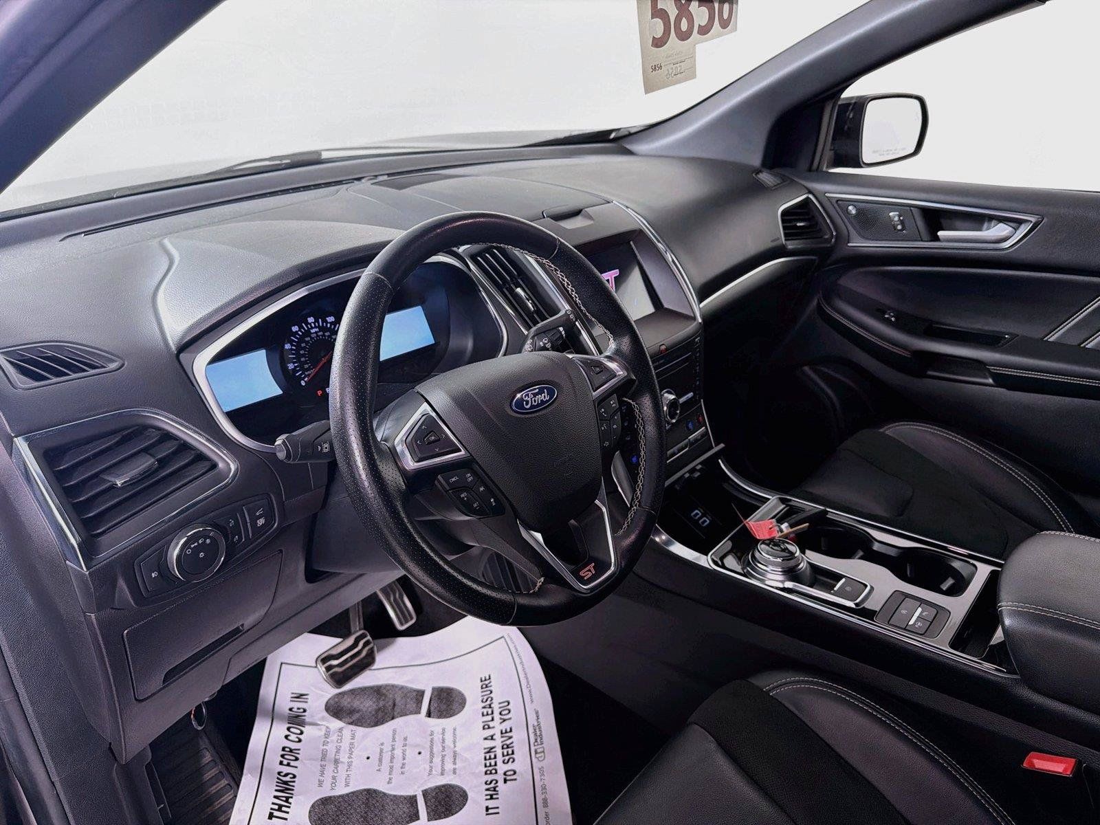 Used 2019 Ford Edge ST w/ Equipment Group 401A AWD/4WD image 4