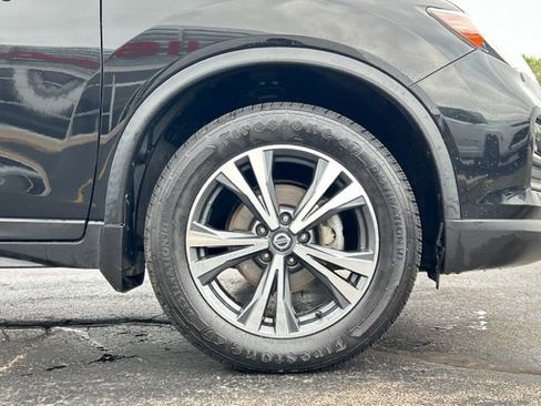 Used 2019 Nissan Rogue SV w/ Premium Package AWD/4WD image 11