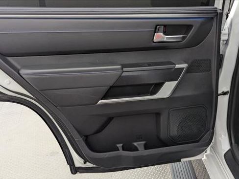 Used 2023 Toyota Sequoia Platinum image 17