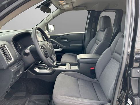 Used 2023 Nissan Frontier SV w/ Technology Package image 10