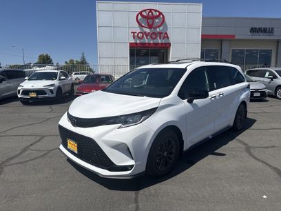 New 2026 Toyota Sienna XSE