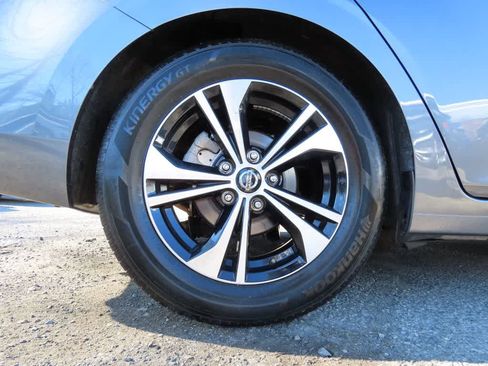 Used 2023 Nissan Sentra SV w/ All-Weather Package FWD image 9