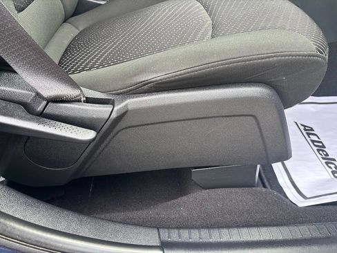 Used 2020 Dodge Journey SE FWD image 43