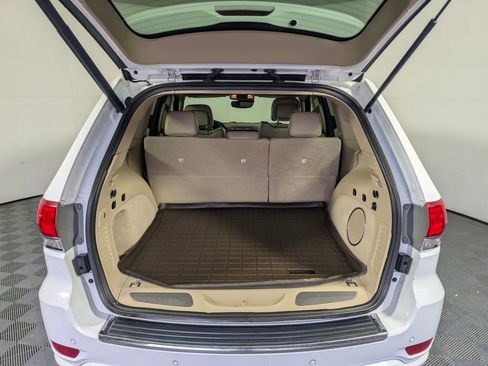 Used 2018 Jeep Grand Cherokee Overland image 7