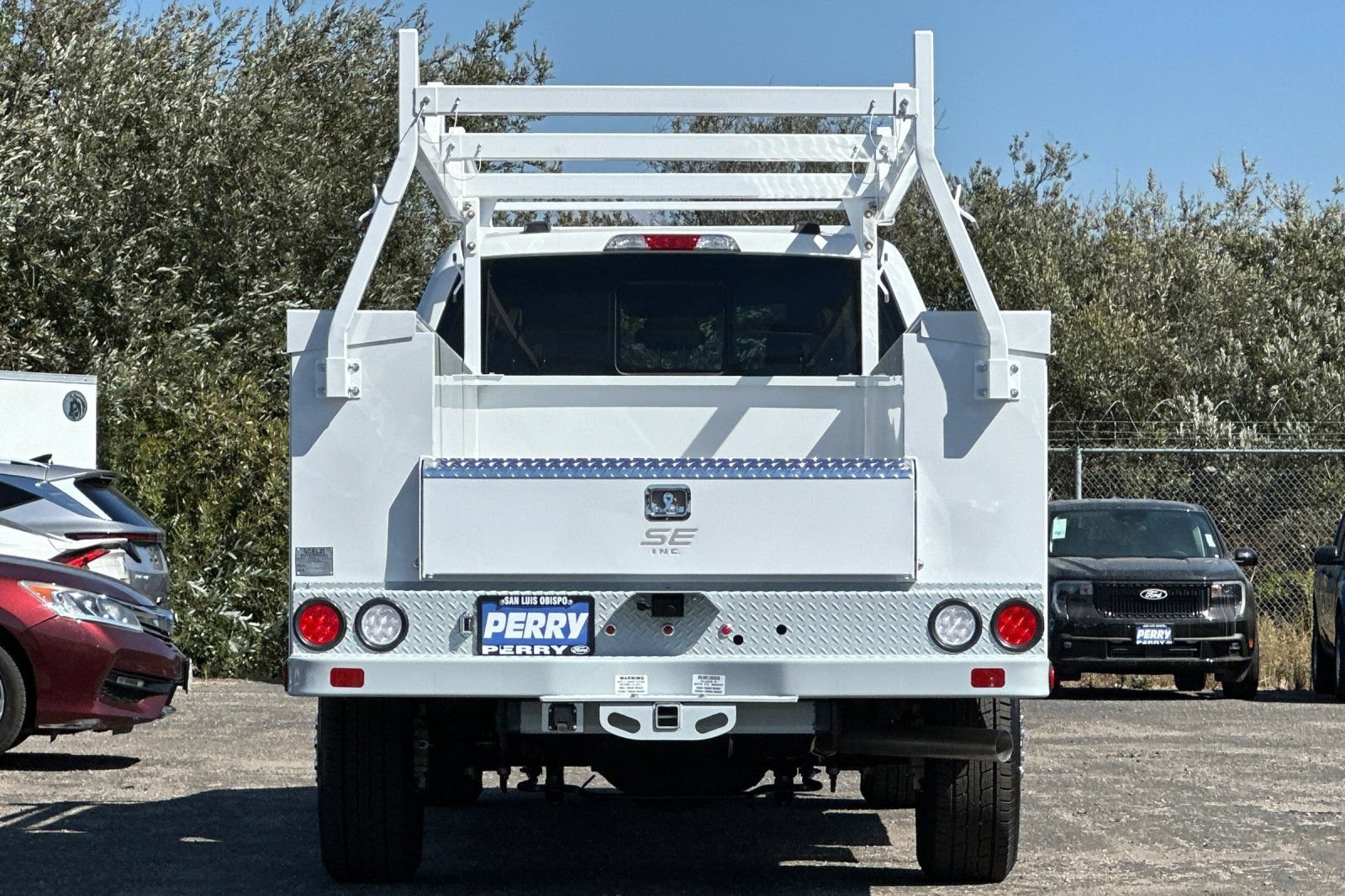 New 2025 Ford F350 XL w/ XL Chrome Package AWD/4WD image 4