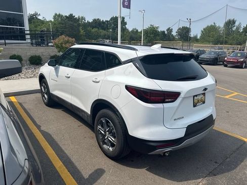 Used 2024 Chevrolet Blazer LT w/ Convenience Package FWD image 7