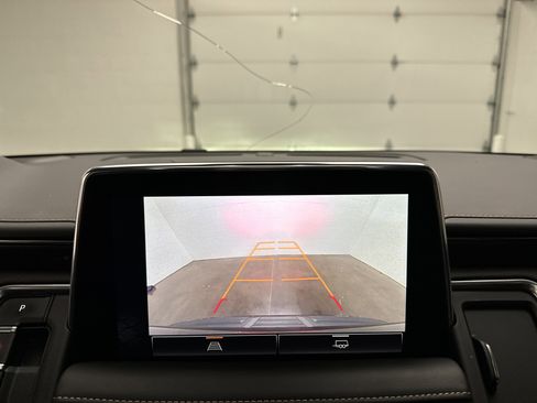 Used 2023 GMC Yukon XL AT4 image 37