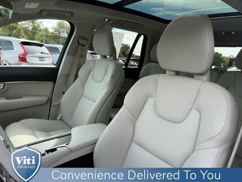 Used 2020 Volvo XC90 T5 Momentum image 18