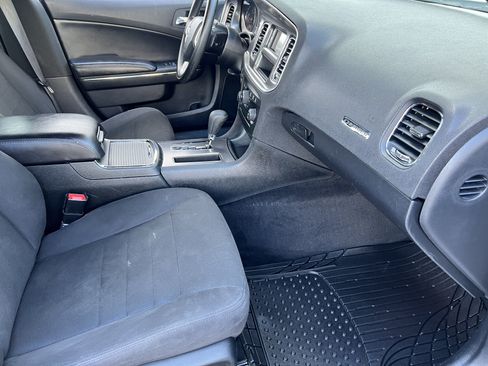 Used 2014 Dodge Charger SE RWD image 20