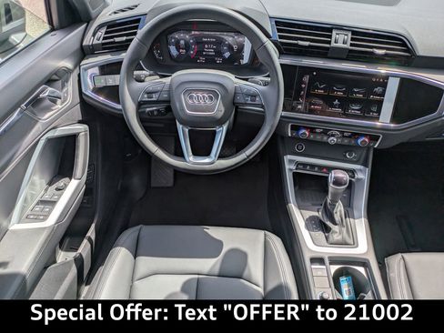 New 2025 Audi Q3 2.0T Premium image 18