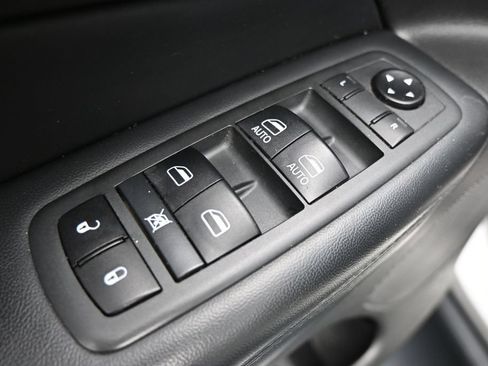Used 2020 Jeep Grand Cherokee Laredo w/ Quick Order Package 2BN North AWD/4WD image 11