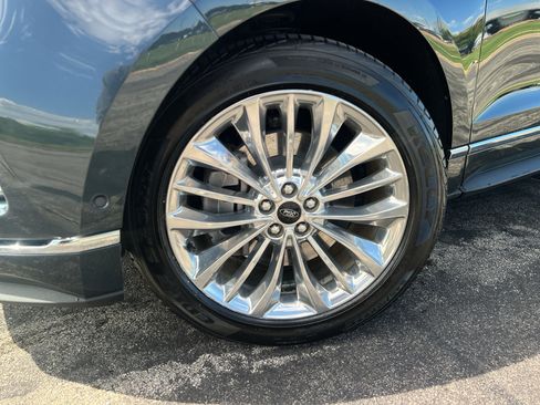 Used 2024 Ford Edge Titanium w/ Titanium Elite Package AWD/4WD image 9