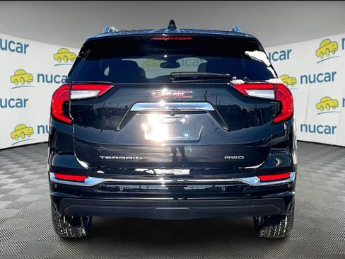 Used 2024 GMC Terrain Denali w/ Denali Premium Package image 5