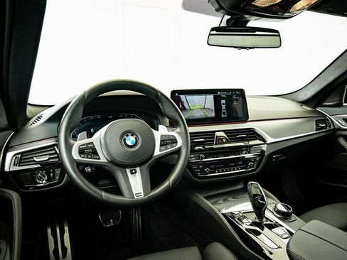 Used 2023 BMW 540i xDrive w/ Executive Package image 33