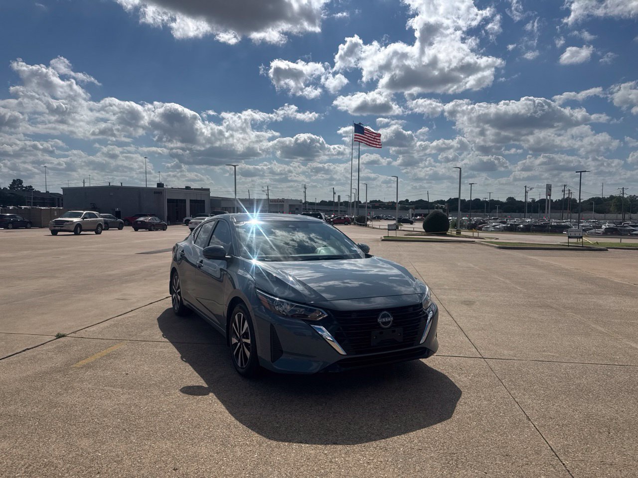 Certified 2025 Nissan Sentra SV w/ SV Premium Package FWD image 4