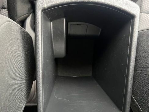 Used 2023 Kia Soul LX image 28