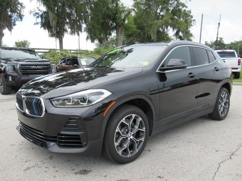 Used 2023 BMW X2 xDrive28i AWD/4WD image 3