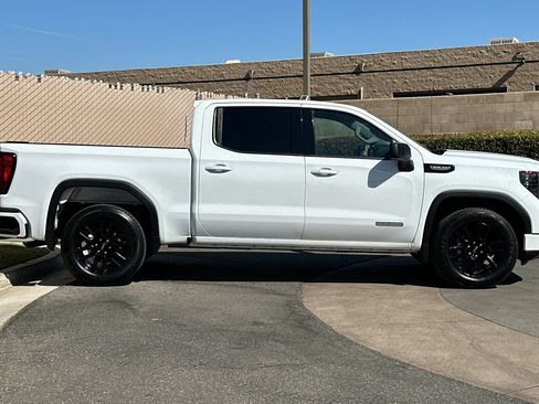 Certified 2023 GMC Sierra 1500 Elevation RWD image 3
