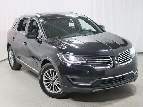 Used 2016 Lincoln MKX Select w/ Climate Package FWD image 6