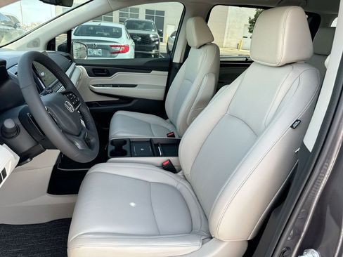 New 2026 Honda Odyssey EX-L image 11