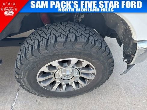 Used 2021 Ford F250 Lariat w/ Lariat Value Package image 3