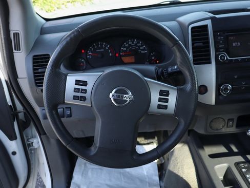 Used 2018 Nissan Frontier S image 24