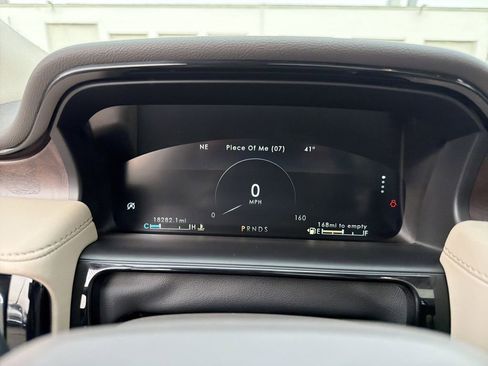 Certified 2022 Lincoln Nautilus Reserve w/ Equipment Group 201A image 22