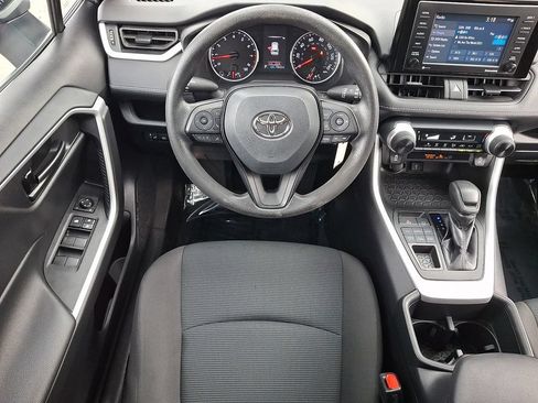 Used 2022 Toyota RAV4 LE AWD/4WD image 12