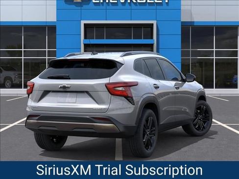 New 2026 Chevrolet Trax ACTIV w/ Sunroof Package FWD image 4