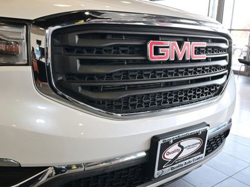 Used 2018 GMC Acadia SLT AWD/4WD image 36
