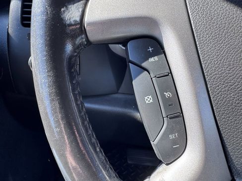 Used 2013 Chevrolet Silverado 1500 LT AWD/4WD image 16