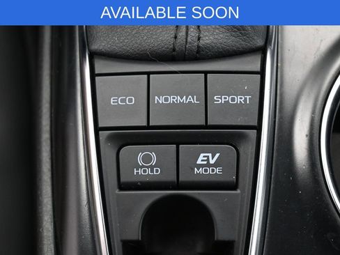 Used 2020 Toyota Camry XLE FWD image 25