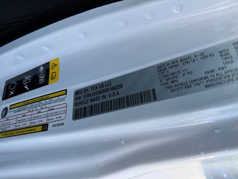 Used 2022 Jeep Wrangler Unlimited Sport image 31