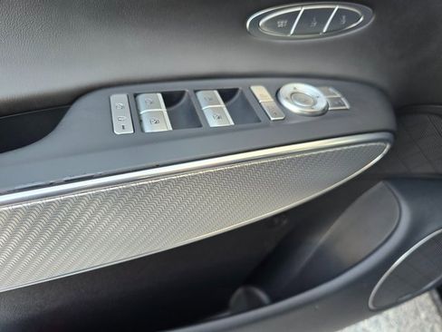 Used 2023 Genesis GV70 2.5T w/ Sport Prestige Package image 18