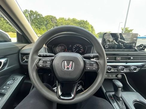 Used 2025 Honda Civic LX image 39