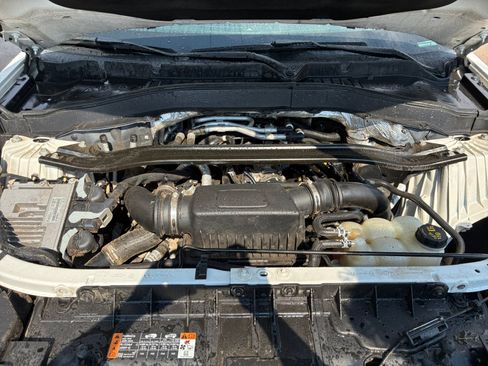 Used 2020 Ford Explorer Platinum w/ Premium Technology Package AWD/4WD image 32